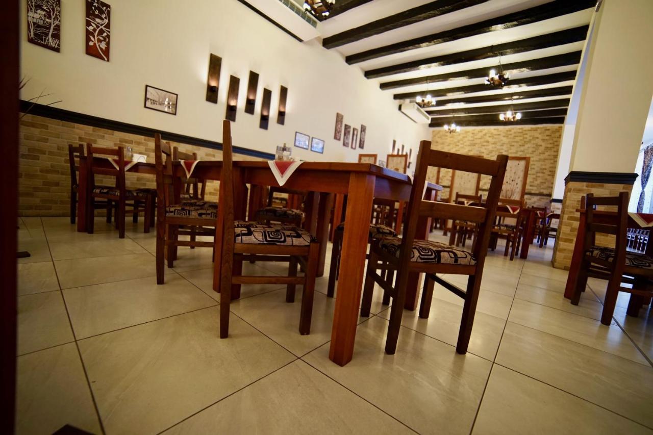 Pensiunea Rustic Hunedoara Exterior photo
